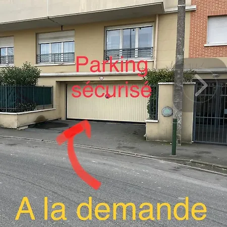 Studio'nav *terrasse*disney*park * Neuilly-sur-Marne